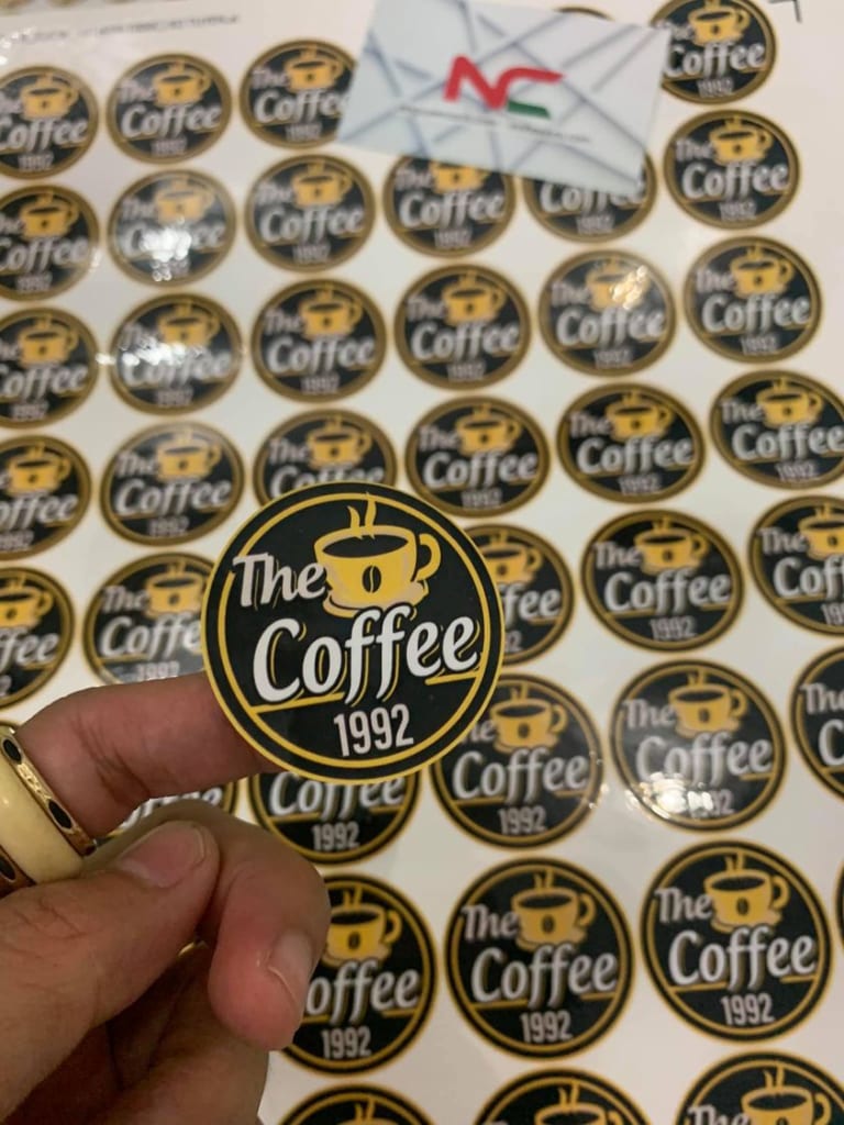 In tem logo dán ly cà phê